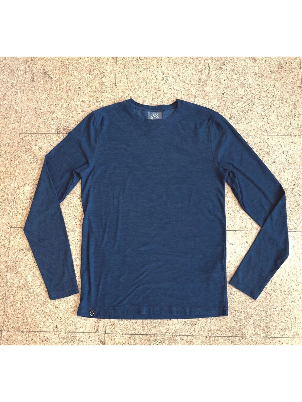 2XU Performance Long Sleeve Workout Shirt Men's XS Heathered Navy Quick Dry Gym